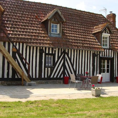 Le Vieux Castel Bed and Breakfast Goustranville Esterno foto